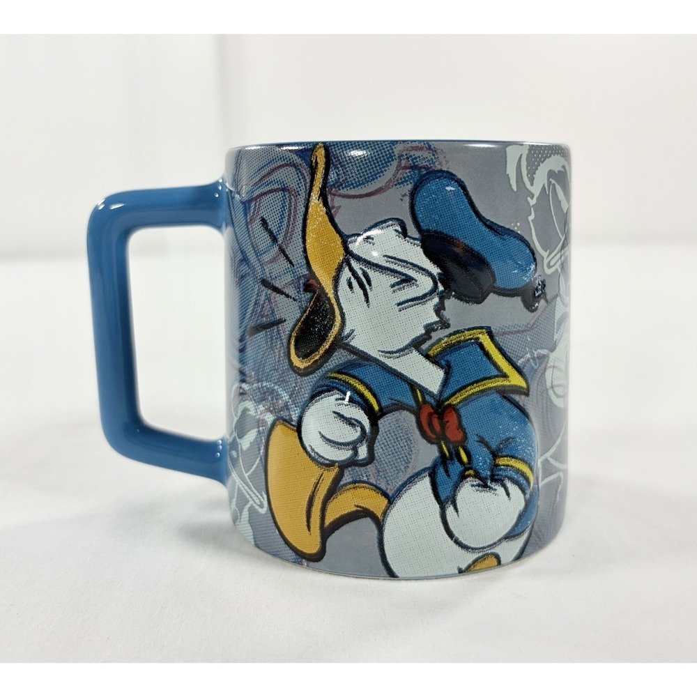 Disney Store‎ Donald Duck World Famous Quack-Up 3D Relief Ceramic Coffee Mug